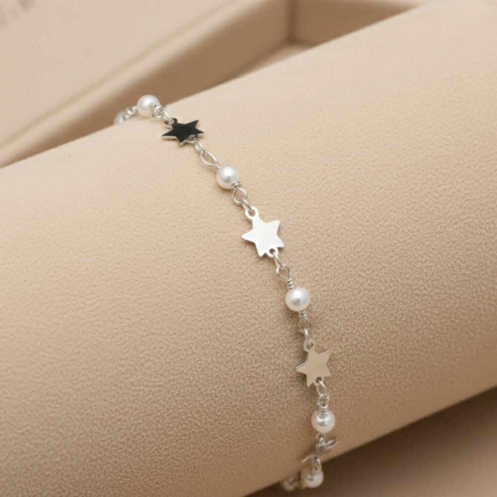 "Trendy Handmade Bracelet – A Stylish Gift for Women & Girls, MAR091944